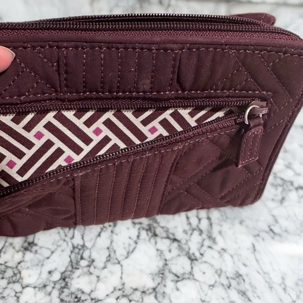 FREE* Vera Bradley Ultimate Trifold Accordion Wallet Rehabbed Floral Accents GUC - Picture 11 of 17